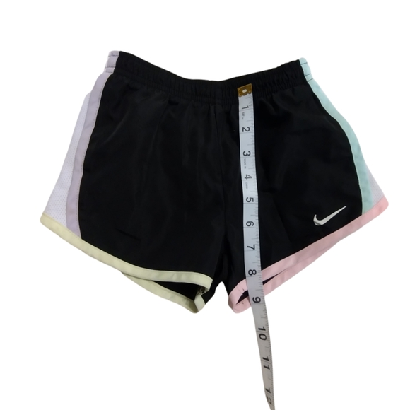 EUC Nike black DriFit gym shorts with liner Size 4-6 years - athletic multicolor - Picture 6 of 6